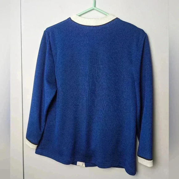 TAN JAY Vintage cardigan size 10  women Blue, White and black made in Canada - Picture 9 of 12